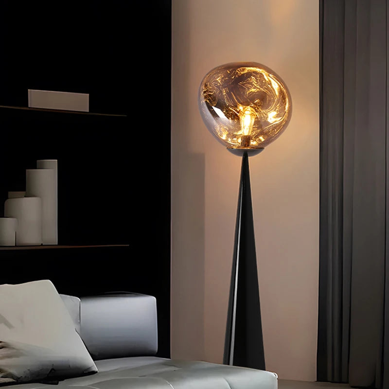 Globo — Lámpara de pie LED moderna